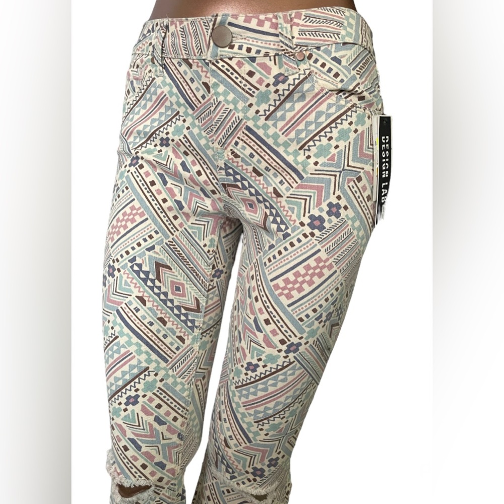 Design Lab Catalina Jeans - Picture 5 of 10